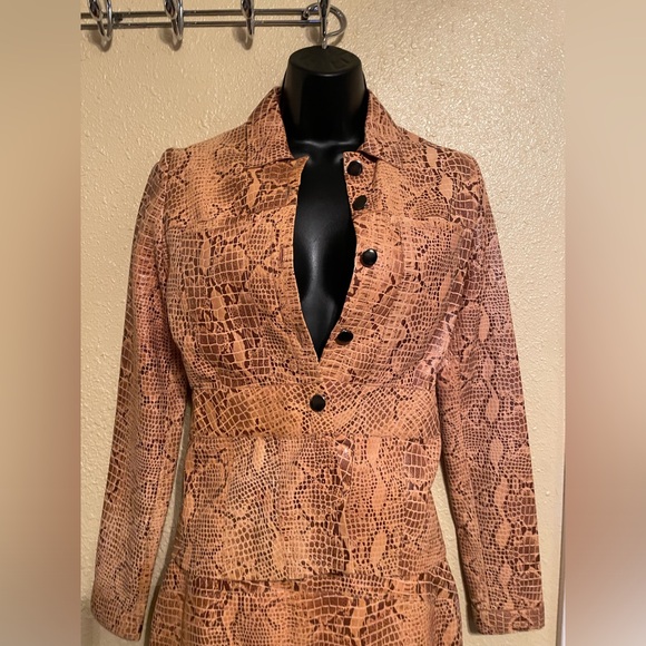 Son-Ya Sz S-XS Jacket & Variazioni lined Pencil Skirt Sz 2 Tan Snakeskin - Picture 6 of 15